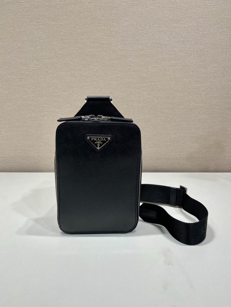 Pra*a waist chest packs